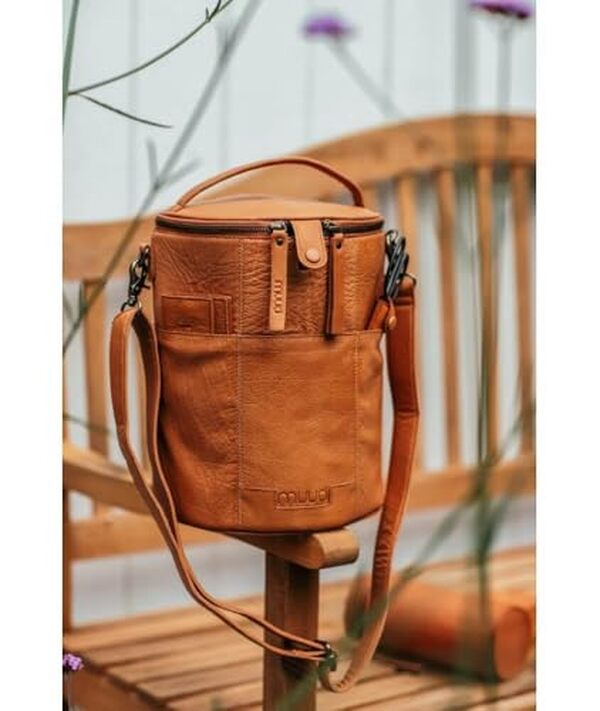 Plongez dans notre test du sac Saturn XL par muud : un modèle en cuir élégant et fait main, idéal pour allier style et fonctionnalité dans votre vie quotidienne.