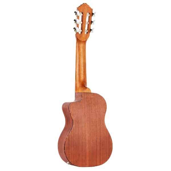Découvrez notre test détaillé de la guitare électro-acoustique Ortega RGL5CE : performances, qualité sonore et portabilité pour les musiciens en déplacement.