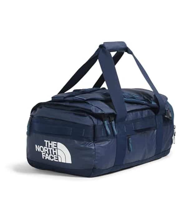Découvrez notre test détaillé du sac de sport The North Face Base Camp Voyager 42L : capacité, confort, durabilité et performance pour vos voyages. 