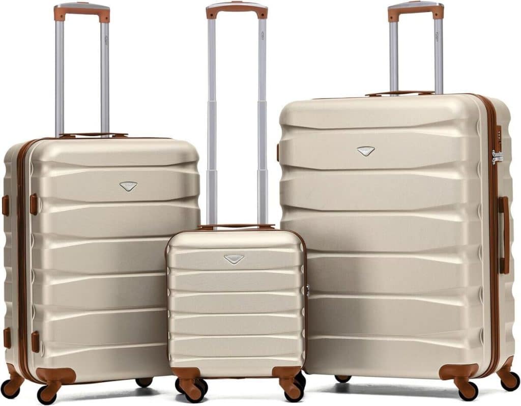 Test de la valise Flight Knight ABS : légèreté et compatibilité aérienne
