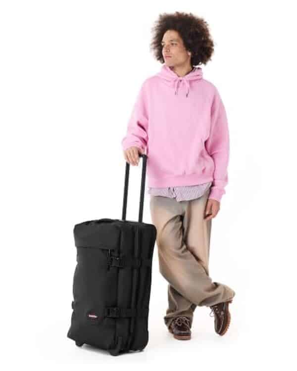 Découvrez notre test détaillé de la valise Eastpak Tranverz M 78L noire : capacité, durabilité et praticité pour vos voyages en cabine. 